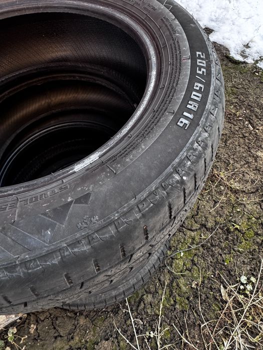 Б/у  шины 205/60/16 лето