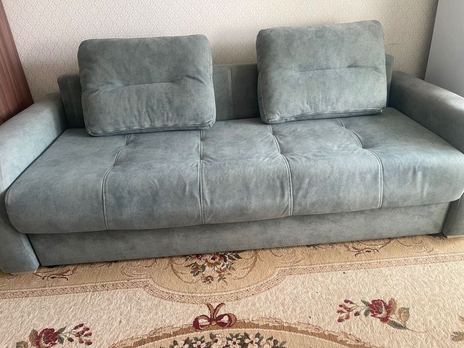 Продаю диван в хорошем состоянии