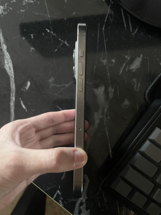 Продам айфон 15 про макс