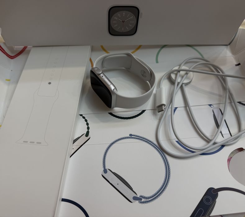 Смарт часы Apple Watch 8 45mm Silver 100%