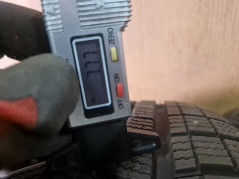 4 Hankook R17 215/60 Anvelope de iarnă DOT3419