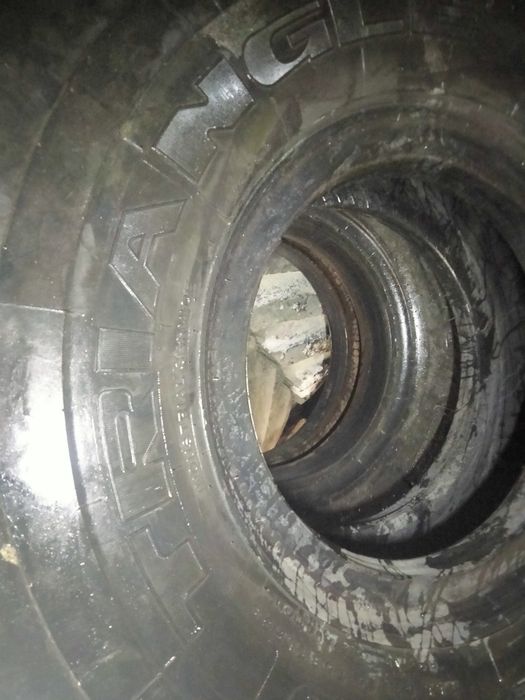 Шины 18.00 - 25 на погрузщик.