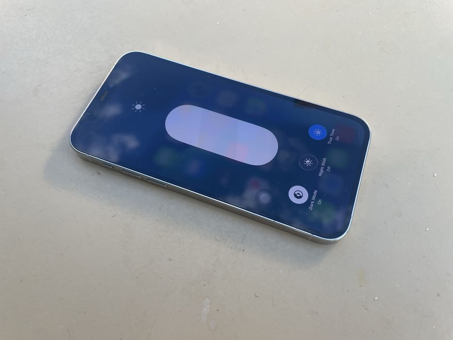 iPhone 12 Pro ••256GB•• //iOS 26.2// „Silver“