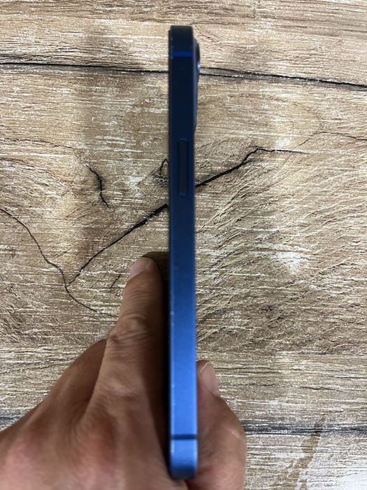 iPhone 128 gb blue