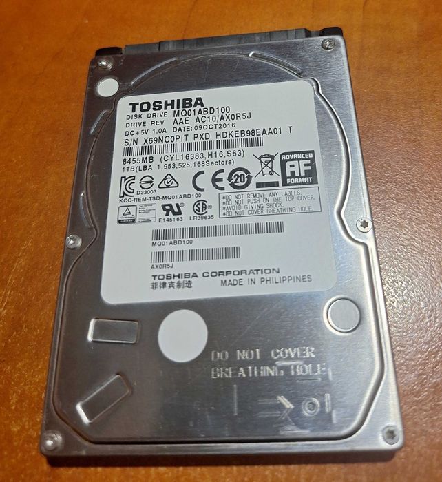 Vand HDD 1TB pentru Laptop 2,5”, S-ATA, health 100%, Toshiba