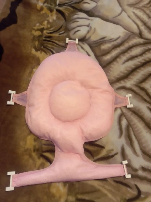 Подложка за къпане на бебе