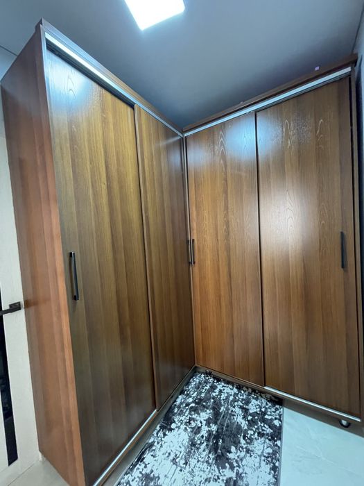 Продам шкаф угловой