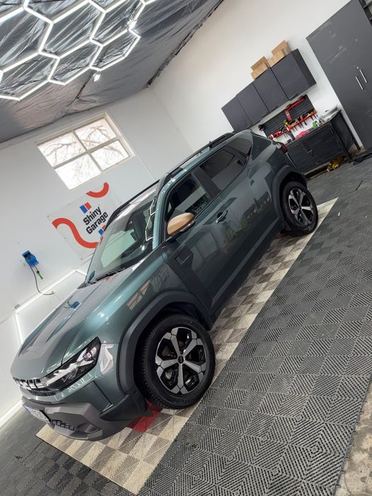 Dacia Duster Extreme Full Hybrid 140 CP • 08/2024 • 47.500 km