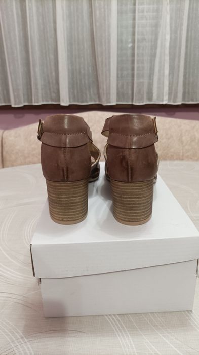 Нови дамски сандали от естествена кожа