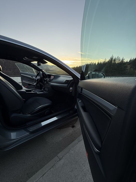 Mercedes Benz E250 coupe