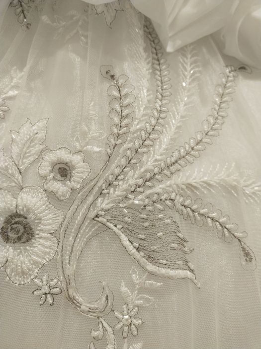 Свадебное платье привезено из Европы