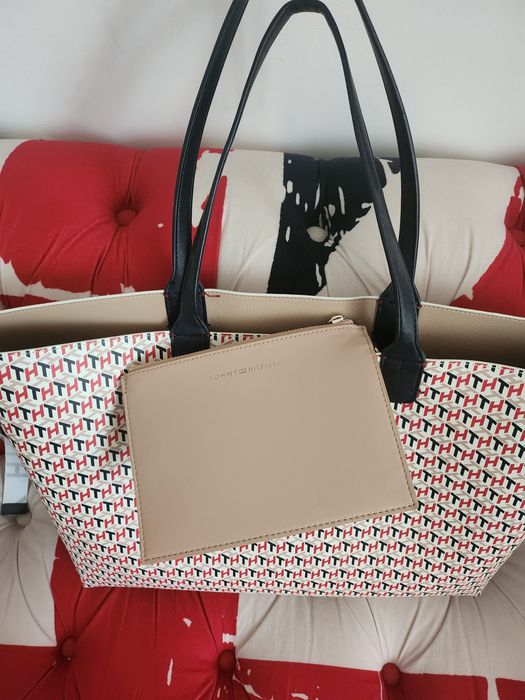 Geanta Tommy Hilfiger