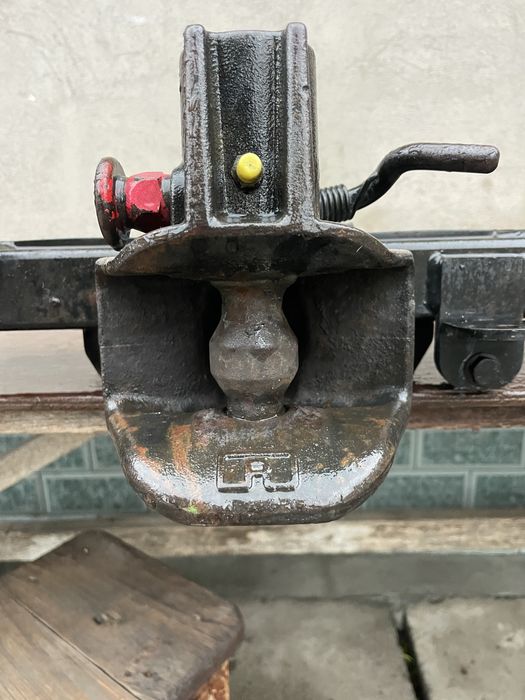 Фаркоп с подножкой спринтер 906куз.