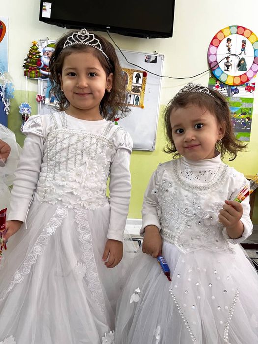 Продаю платье  3 новый