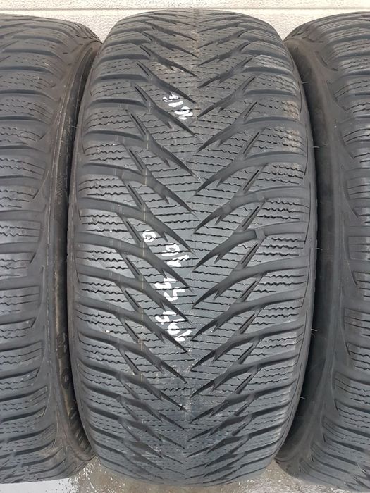 Зимни гуми 4 броя GOODYEAR UltraGrip8 195 55 R16 дот 1615