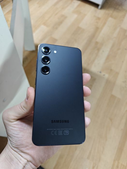 Samsung s23 256гб продам