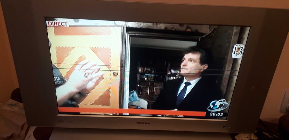 TV Thomson cu mic defect
