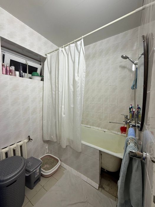 Продаётся 3х комнатная квартира Юнусабад 18 77 серия 

Ориентир: Сайра