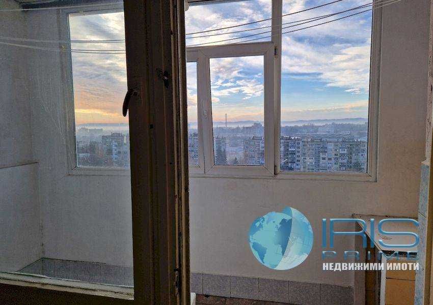 Продава се Едностаен апартамент в Шумен, Тракия - 38 кв.м за 1329 €/кв.м - Снимка #2