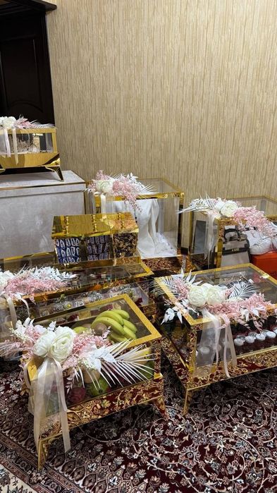 Fotixa to'y moshina va sarpo idishlarimiza bor