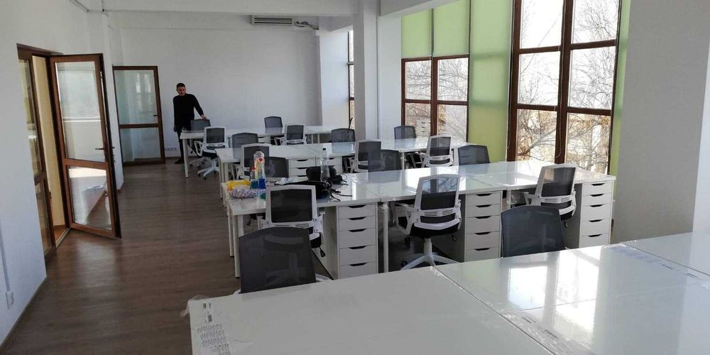 BIROU SPATIOS in cladire de birouri. PLOIESTI Str. Trotus4