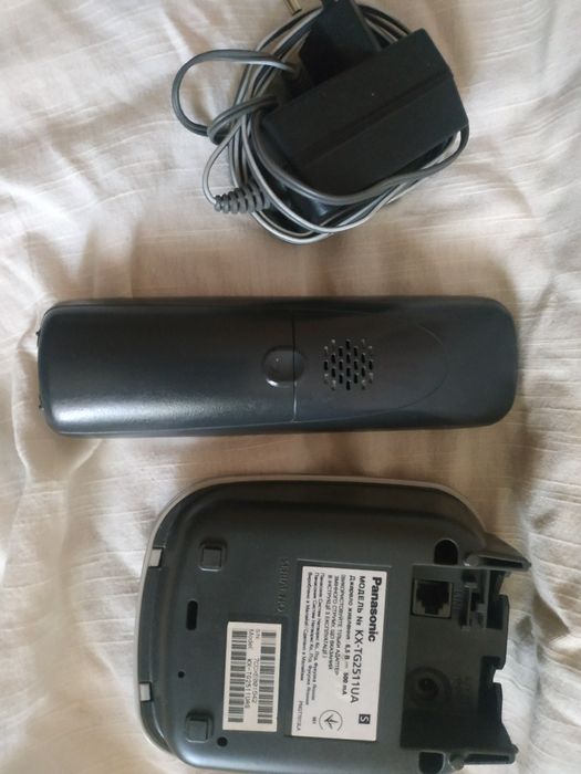 Радиотелефон Panasonic kx-tg2511 .