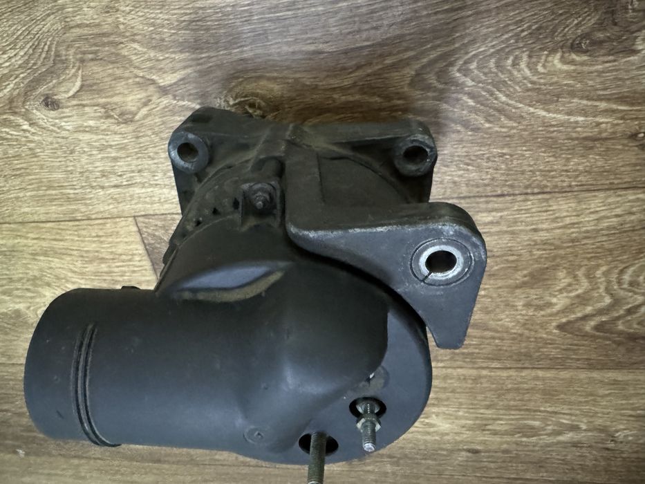 Генератор БМВ 140А Bosch оригинал