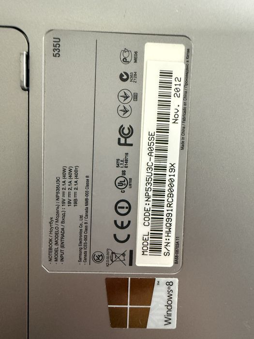 Laptop Lenovo ideapad si Samsung Notebook