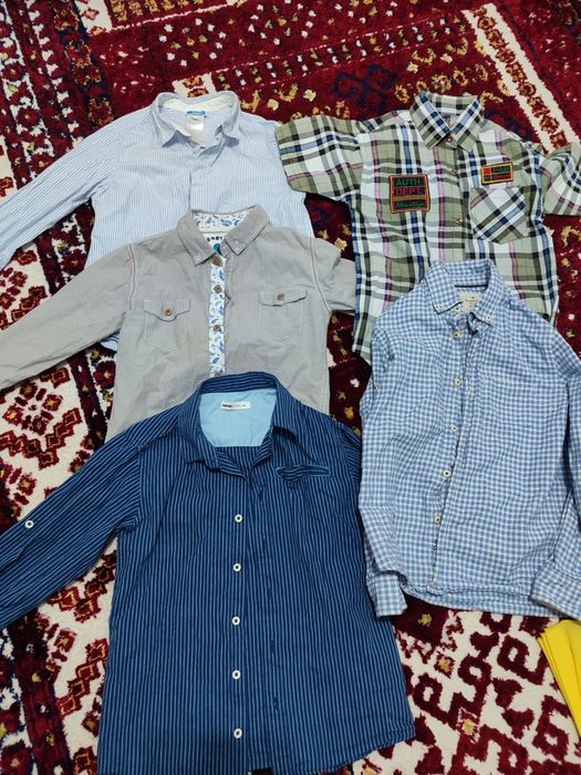 Рубашки мальчиковые  8-10 лет.