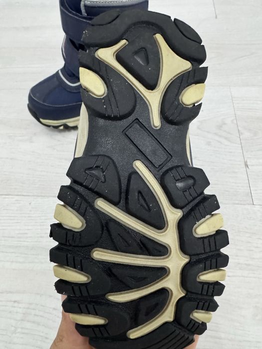 Детские зимние ботинки