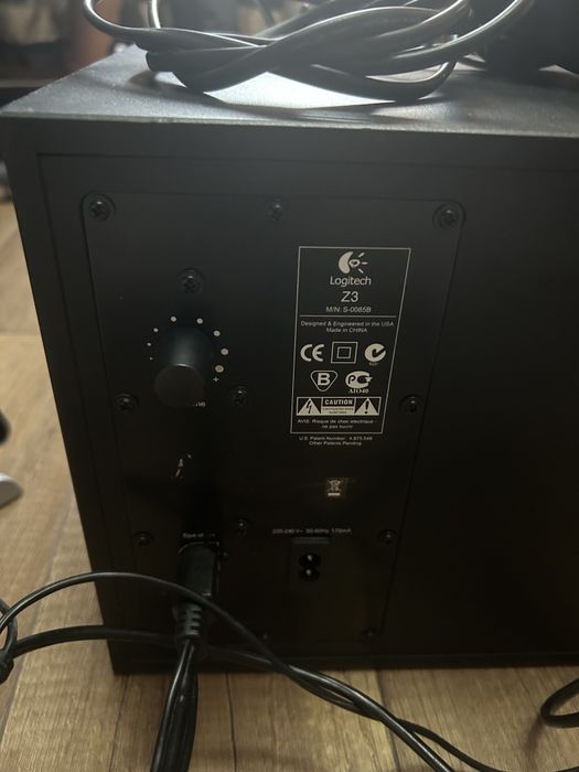 Мощна 2.1 аудио система Logitech Z3 – 40W RMS (Дървен субуфер)