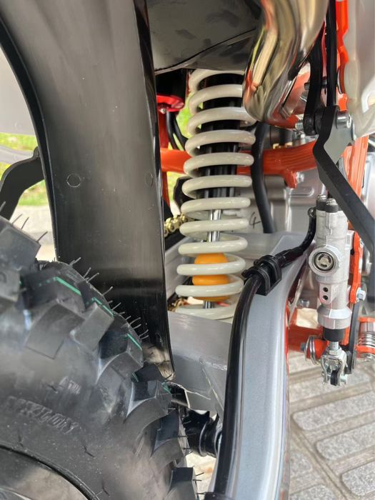 BESUDA ZONSEN CB300cc оригинал мотоциклы