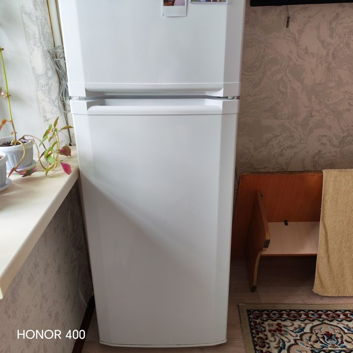 Холодильник продам