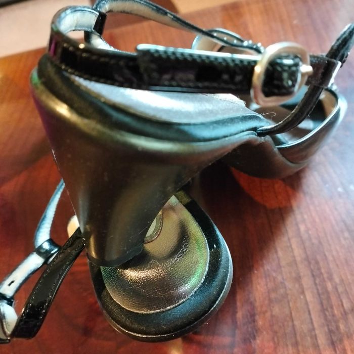 Sanda elegantă de damă marca Melluso