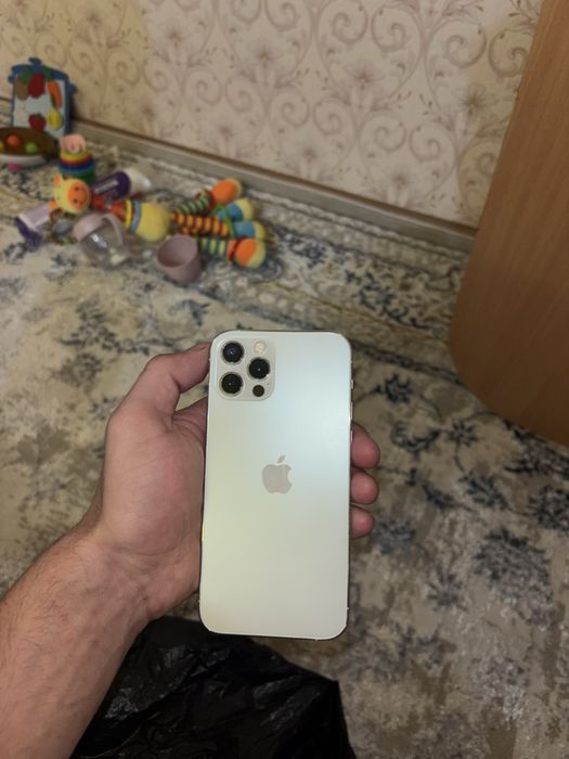 Продам iPhone 12 Pro