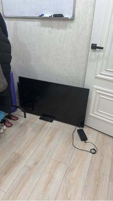 Продается телевизор Sony Bravia 107см