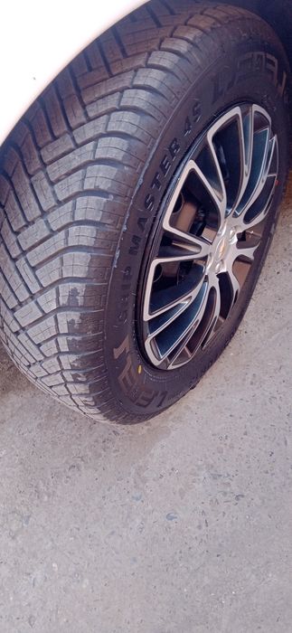 Faqat naxtga sotiladi