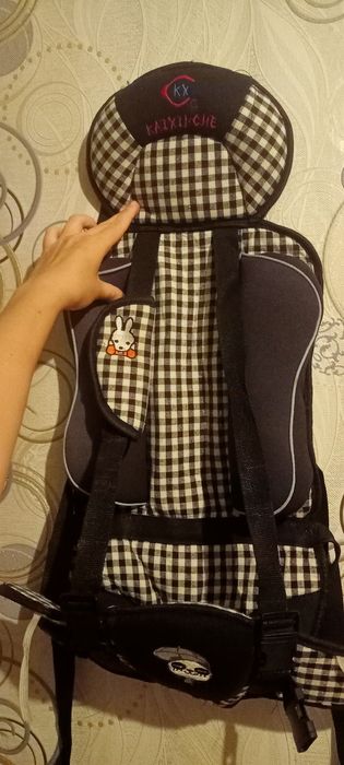 Автомобильное кресло бескаркасное