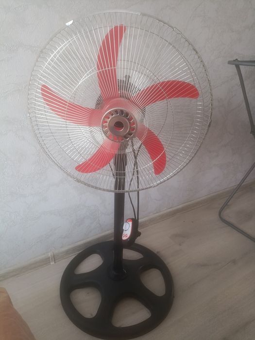 Продам срочно очень мощный вентилятор