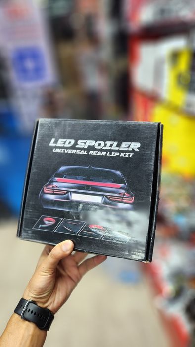 Led Spoiler universal.