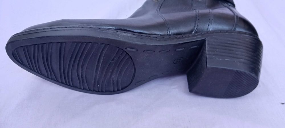 Кожени нови български ботуши