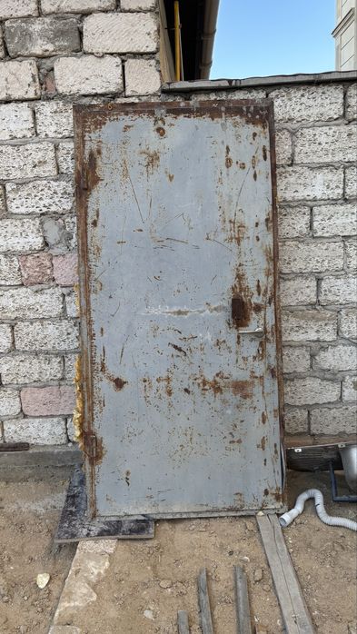 Темір есік сатылады