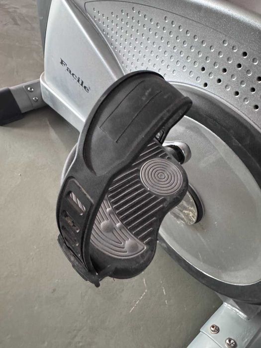 Продам велотренажёр Facile