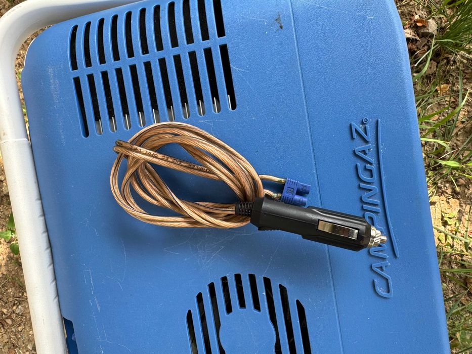 Хладилна чанта CAMPINGAZ 12V 28L