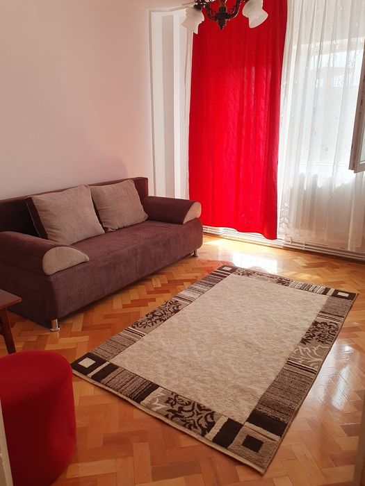 Garsoniera de inchiriat zona Uta