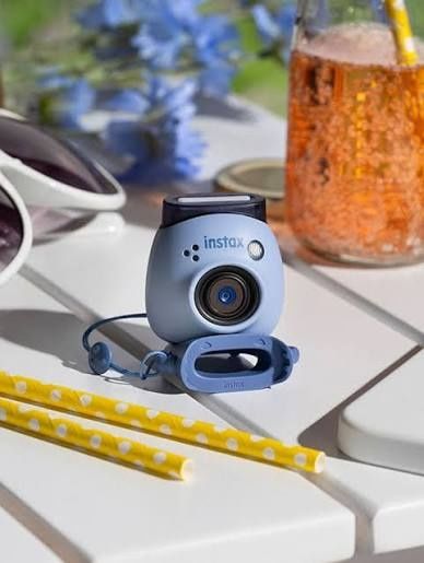 Мини камера Fujifilm Instax Pal Blue + чехол