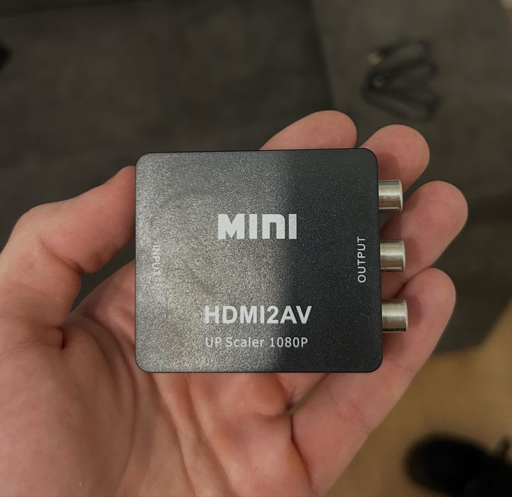 RCA към HDMI конвертор 1080p с HDMI и RCA кабели