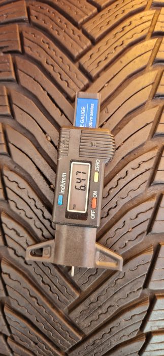 2 Anvelope Michelin  215 60 R16 M+S