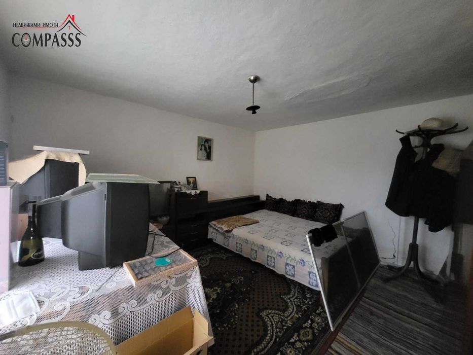 с. Равнец, Общ. Ген. Тошево, къща с двор – 39000лева!