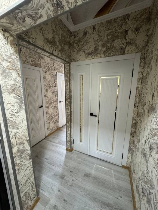 6/4да 2 хонали уй сотилади.